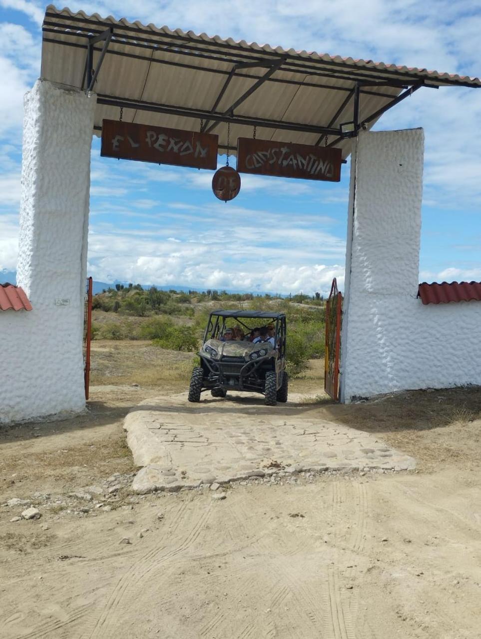 ホテル El Penon De Constantino - Tatacoa ビジャビエハ エクステリア 写真